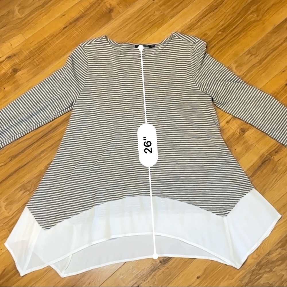 Doe & Rae Gray and White Striped Blouse - Picture 4 of 9